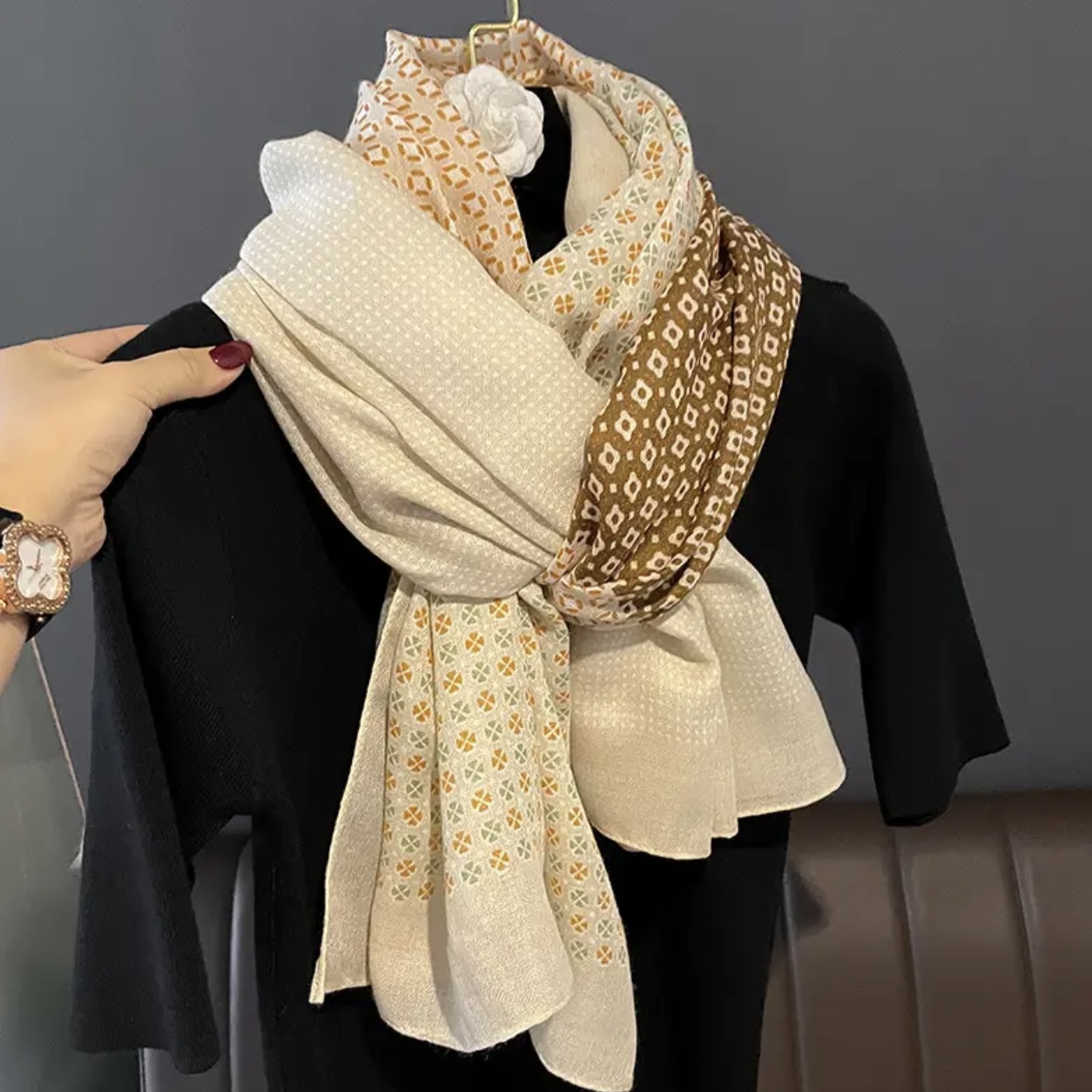 Foulard Maora clair